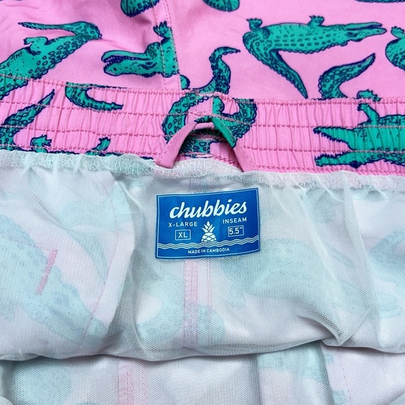 Chubbies Pink and Green Alligator the Glades Swim Trunks 5.5” inseam Size XL - Picture 3 of 5